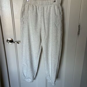 GAP Heather Grey Sweatpants Petite